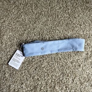 Lululemon OS Women’s fly away headband